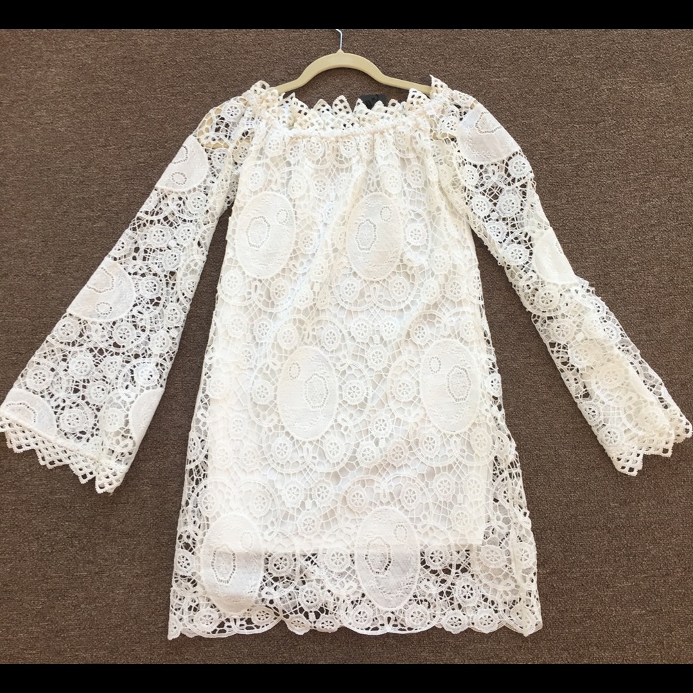 NWT Nasty Gal White Crochet Cold Shoulder Dress 6 - Picture 4 of 6